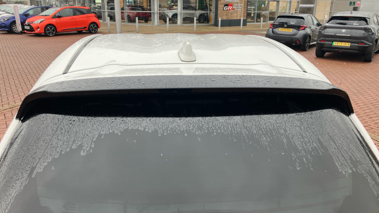 Toyota Yaris 1.5 Hybrid Dynamic 5dr CVT Hybrid Hatchback